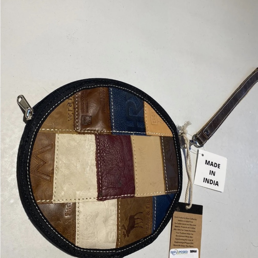 Jean patch 8” round wristlet